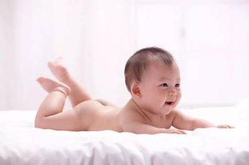 寶寶無(wú)意識(shí)的一個(gè)小動(dòng)作，竟有這么多好處